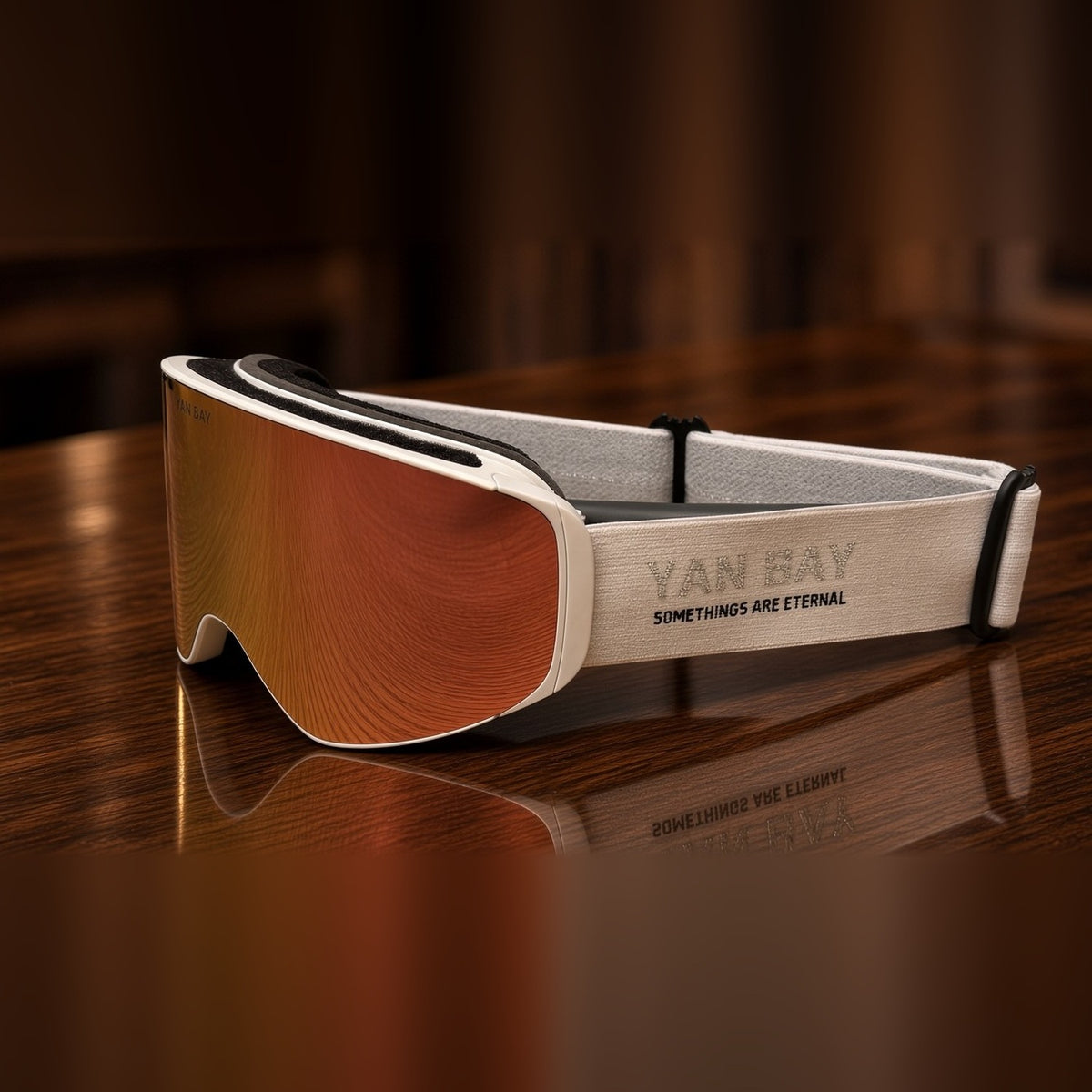 YAN BAY Skibrille Weiss Rosegold seitlich mit Band