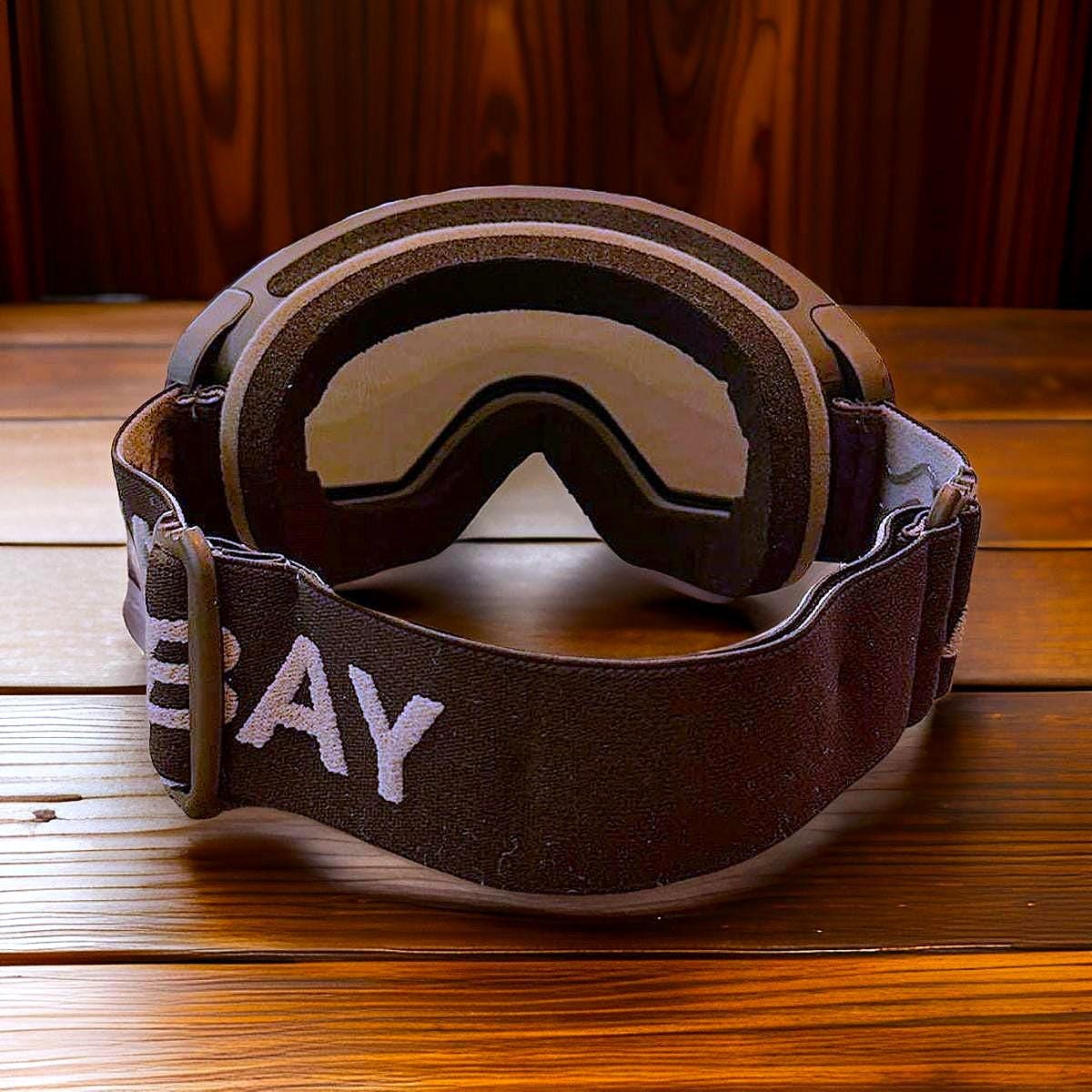 YAN BAY skibriller Sølv – detalj