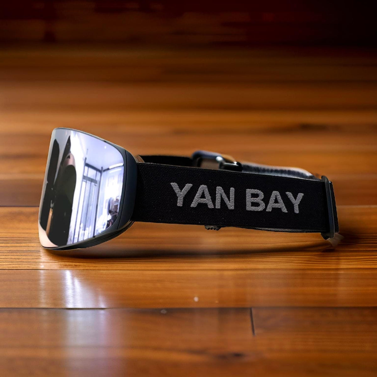 YAN BAY skibriller Sølv – på hjelm